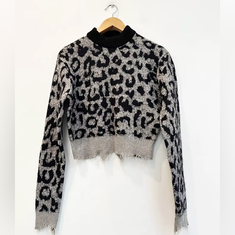 Designer Acne Studios Gaze Animal Size S Cropped Distressed Women's Jumper